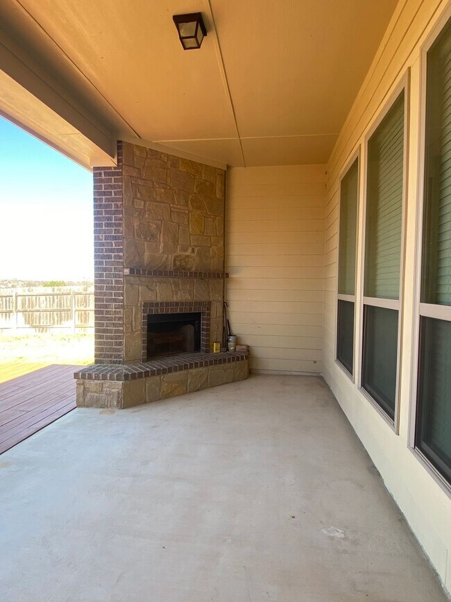 Building Photo - 4 BEDROOM, BELTON ISD
