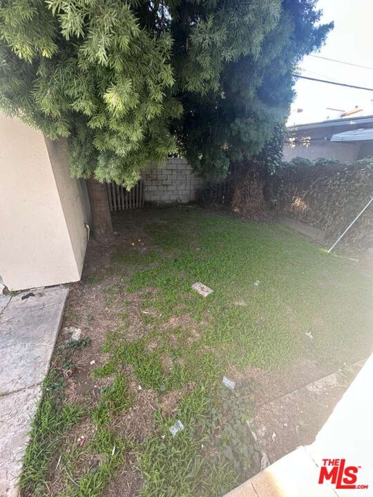 Building Photo - 509 N Vista St