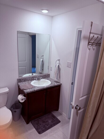 Shared Backroom - 14121 Danesdale Dr