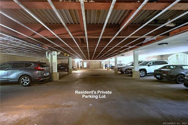 Building Photo - 500 Prospect St