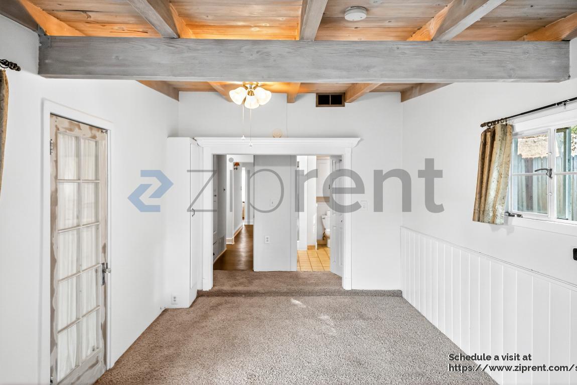 Building Photo - 15353 Iron Canyon Rd