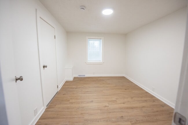 Building Photo - 16781 Akron St