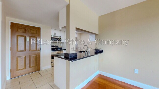 Building Photo - 127 Greyrock Pl