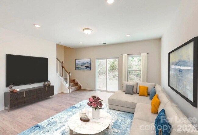 Building Photo - 2804 Trinity St