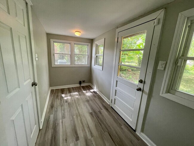 Building Photo - One of a Kind 3 bedroom, 2 bathroom Historic Home in Greensboro!