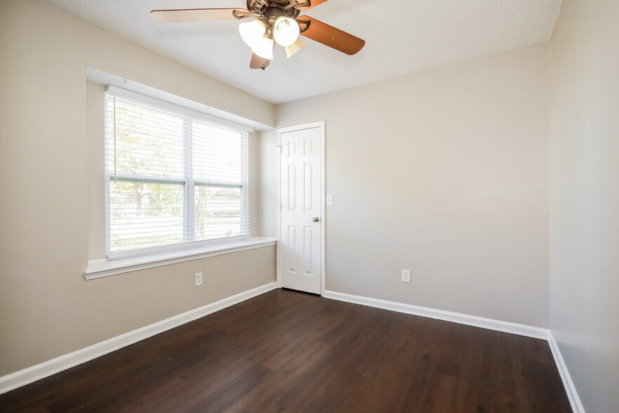 Building Photo - 2938 Seans Ct