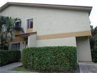 Building Photo - 111 Gardens Dr