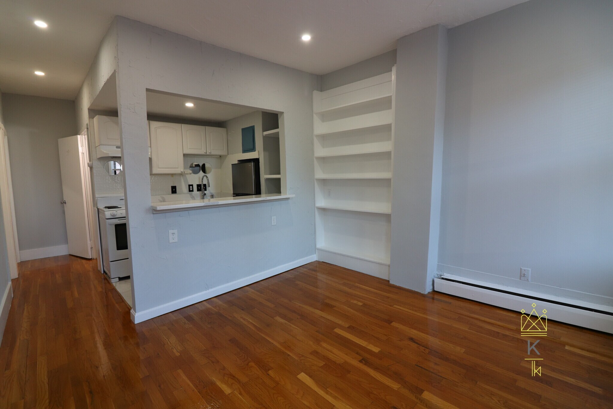 Building Photo - 39 Irving St