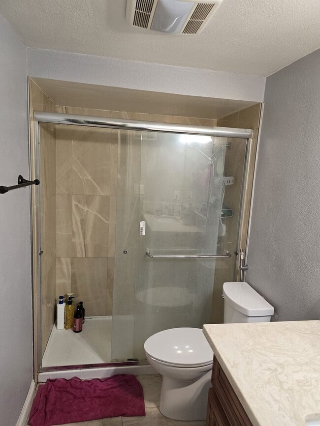 Building Photo - Cozy Rental in Garden Grove for Lease