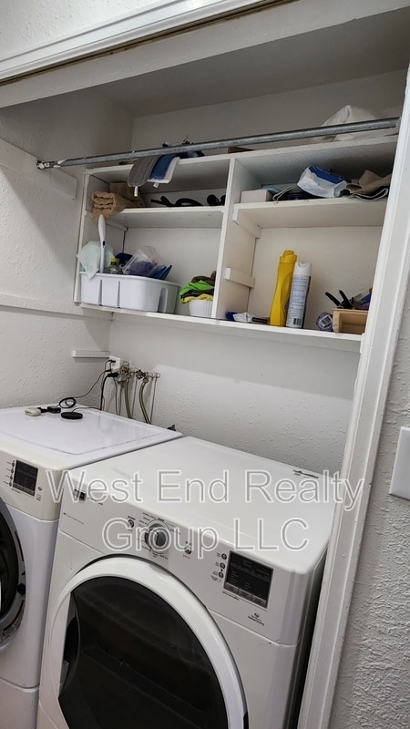 Building Photo - 1023-1029 North Washington Avenue - 1029