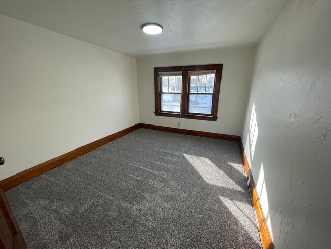 Building Photo - Click the “Apply Now” button or email wapmrentals@gmail.com for a prompt response.