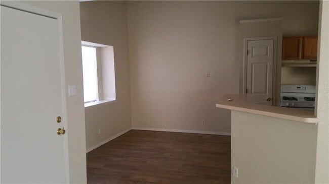 Building Photo - 4625 Loma De Cobre Dr