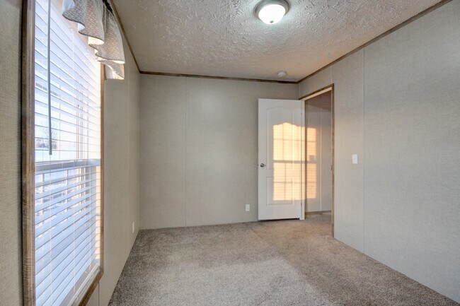 Building Photo - 269 Seays Rd