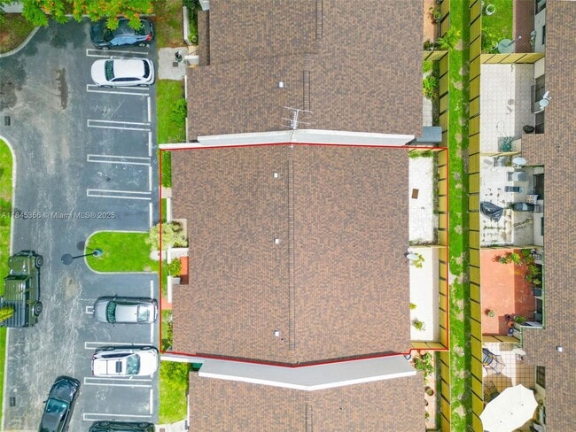 Building Photo - 10830 SW 72nd St