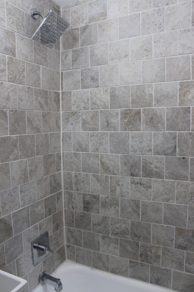 Shower - 399 State St