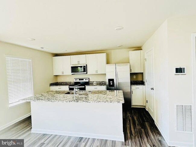 Building Photo - 15 Smokehouse Rd