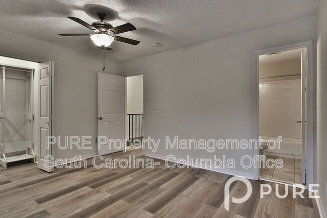 Building Photo - 301 Harbor Heights Dr