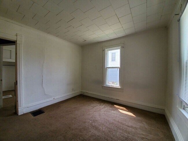 Building Photo - 2512 Walnut St