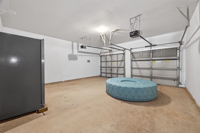 Building Photo - 3010 Pelican Cove