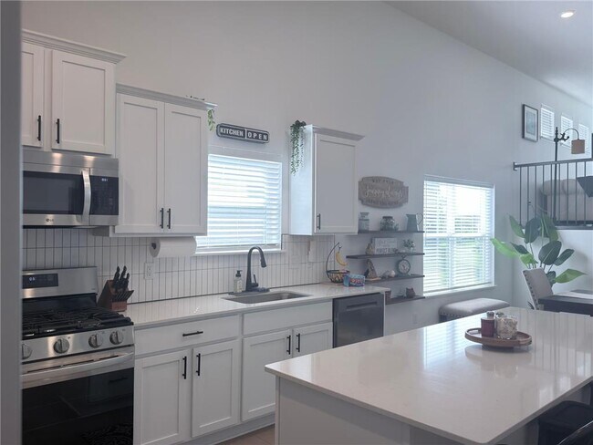Building Photo - 23245 Farmstead Wy
