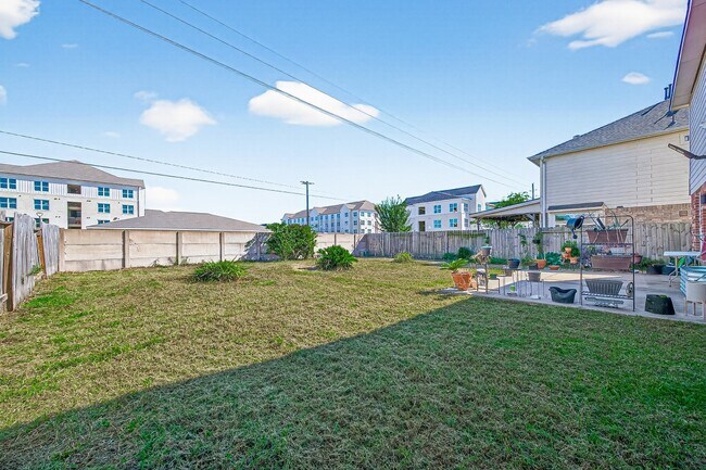 Building Photo - 7023 Westford Park Ln