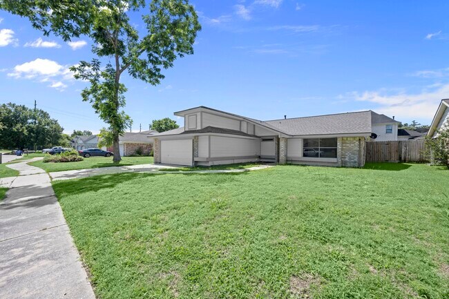 Building Photo - 7415 Creekfield Dr