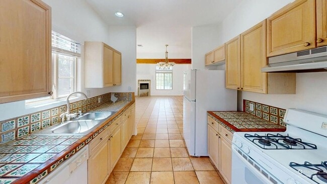 Building Photo - 4255 Juniper Hill Ln