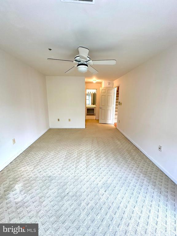 Building Photo - 164 Kendrick Pl