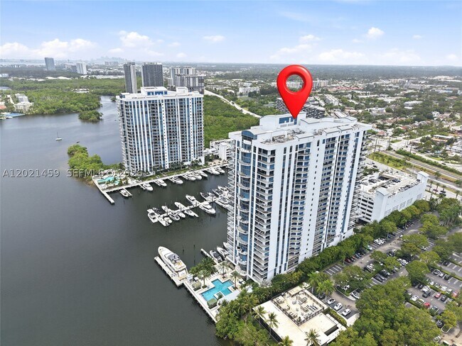 Building Photo - 17301 Biscayne Blvd