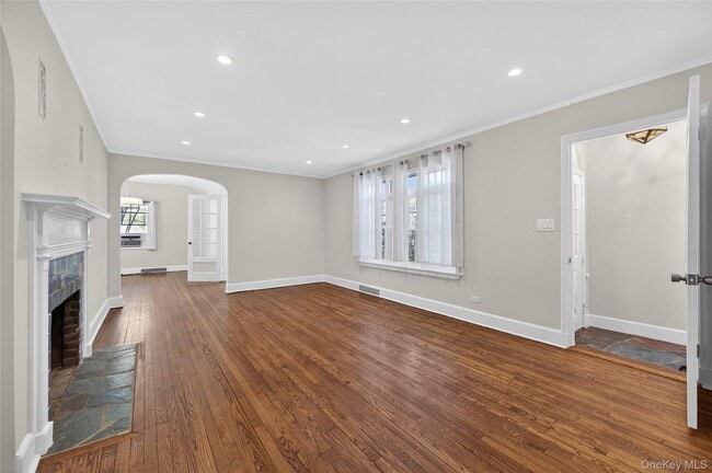 Building Photo - 108 La Rue Dr