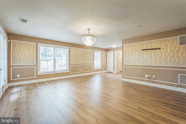 Building Photo - 7000 Eastern Red Cedar Ln