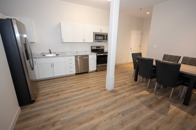 Building Photo - 103 N 1st St