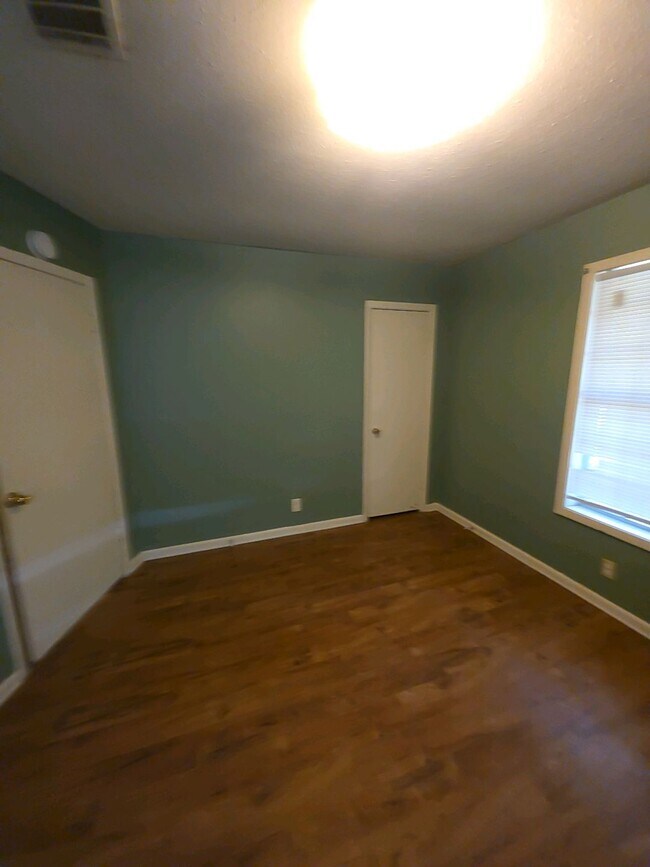 Building Photo - 224 Ragan St