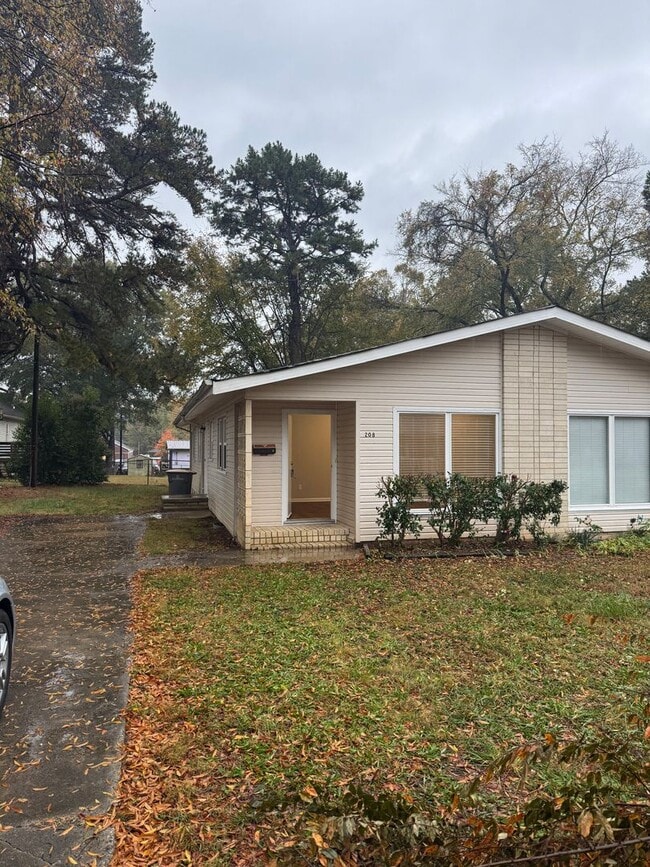 Building Photo - Caldwell Duplex