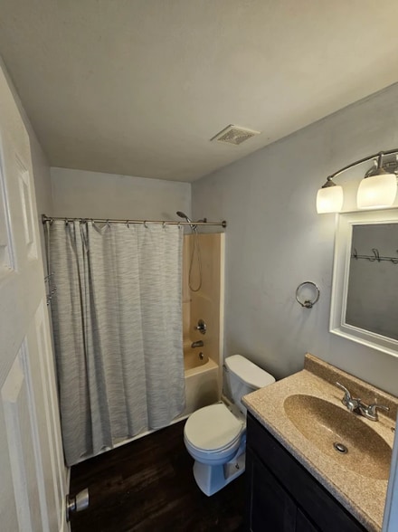 Building Photo - 209 Bumpus Mill Rd