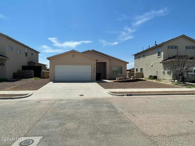Primary Photo - 14712 Far View Ct