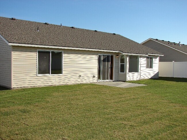 Building Photo - 8004 Chehalis Dr