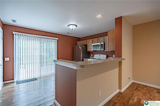 Building Photo - 1396 Artisan Ct