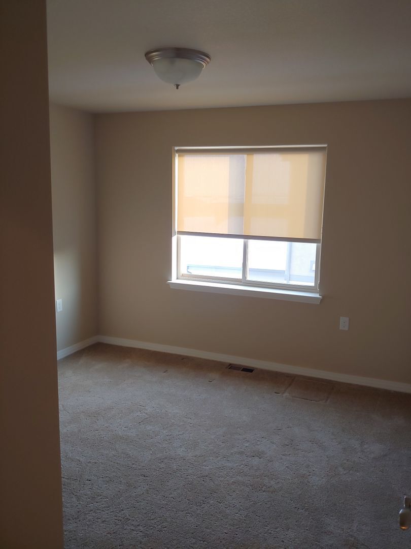 Building Photo - 1034 Griffith St