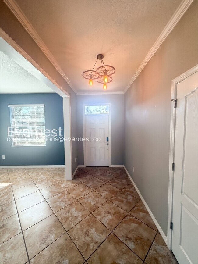 Building Photo - 4 Bed & 3 Bath Home with Fenced Yard and Modern Amenities / Voucher Accepted / No Pets Allowed / ...