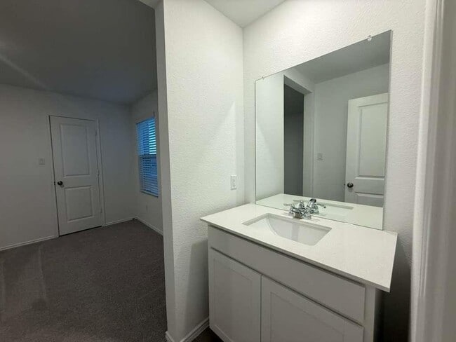 Building Photo - 17704 Sage Thrasher Dr