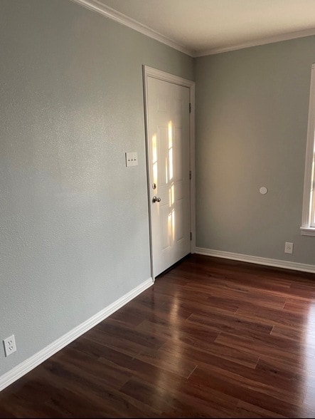 Building Photo - 210 W Willingham St