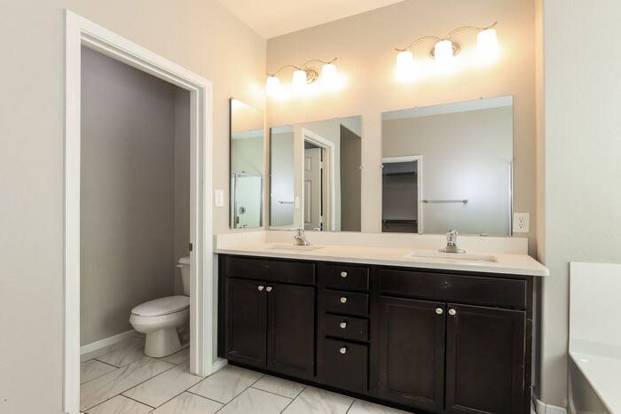 Building Photo - 26218 N 121st Ave