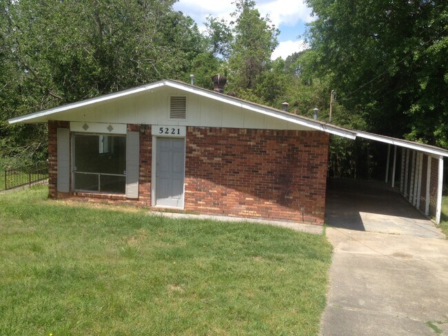 Building Photo - **UPCOMING**Midtown Columbus 3 bedroom/2 b...