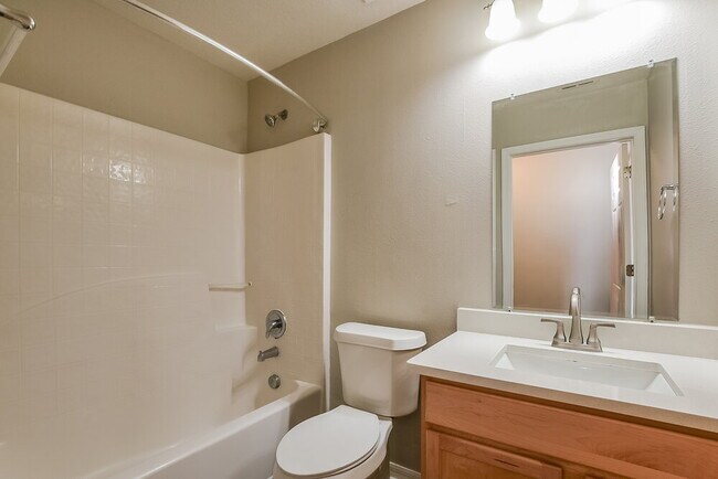 Building Photo - 189 Cedar Ridge Ln