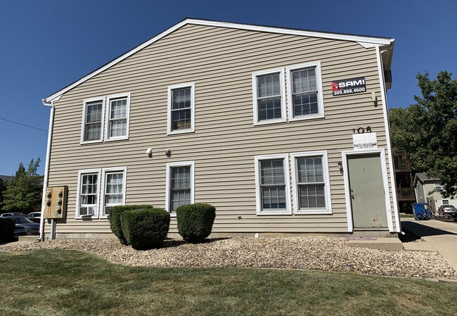 Building Photo - 106 E Locust