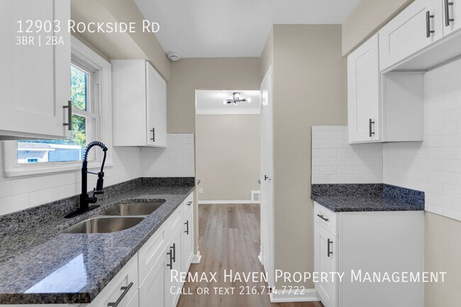 Building Photo - 12903 Rockside Rd