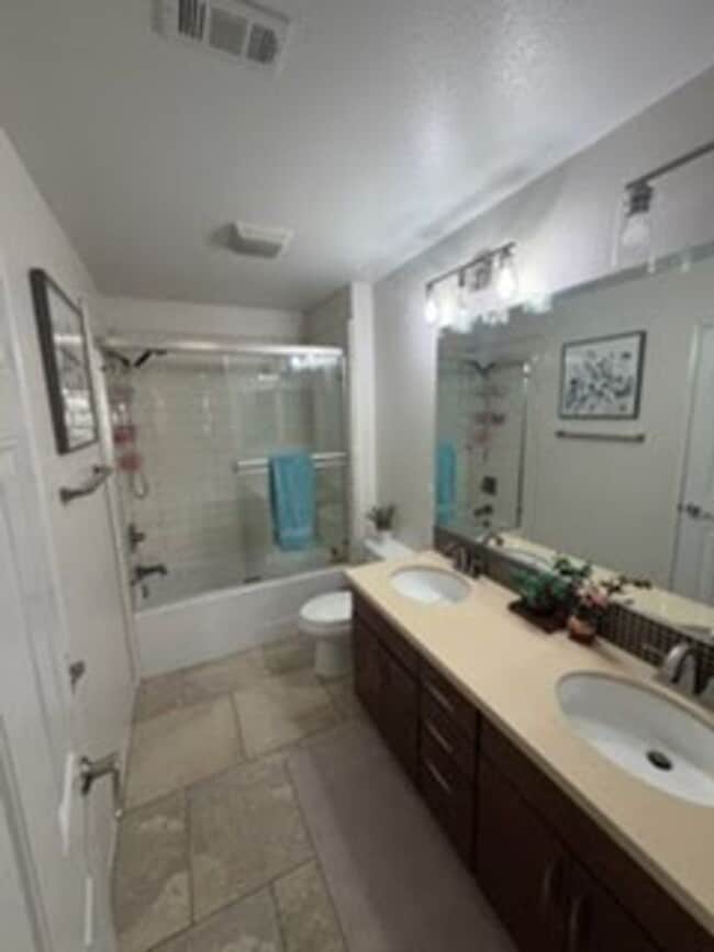 Building Photo - 34253 Chaparossa Dr