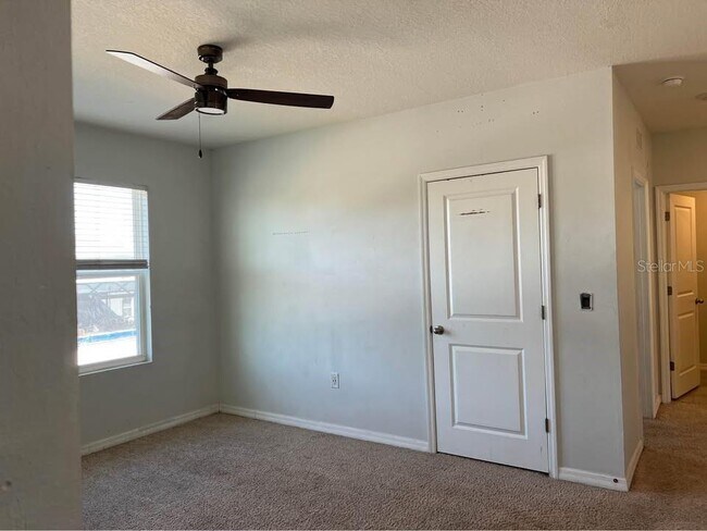 Building Photo - 1703 Johnson Pointe Dr