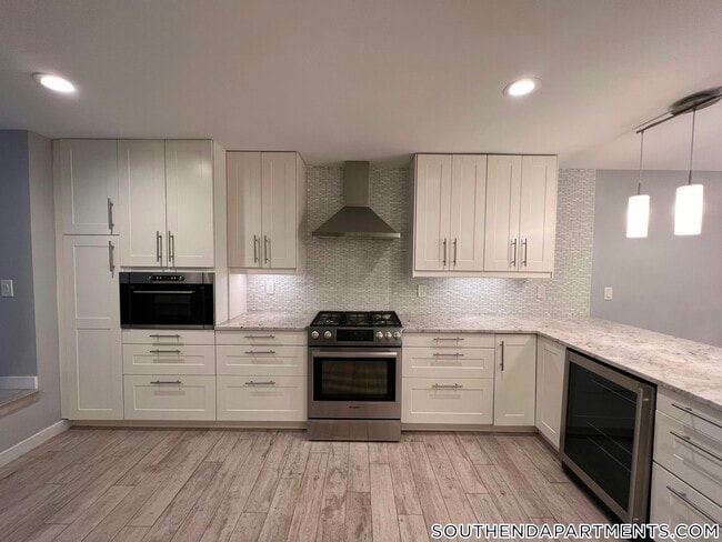 Building Photo - 469 Massachusetts Ave